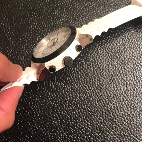 Armani Exchange Watch - Picture 8 of 8